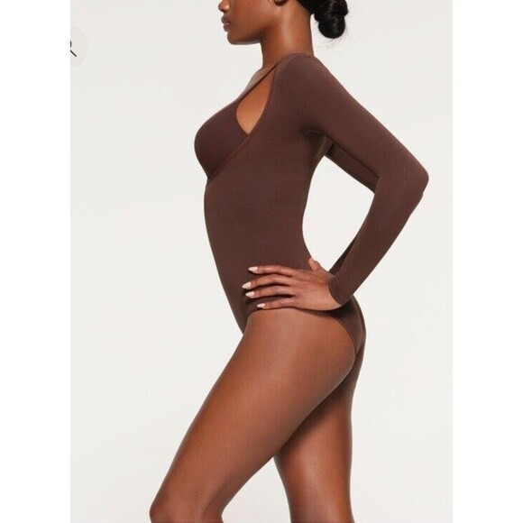 SKIMS (3XL) Seamless Sculpt Long Sleeve Open Bust Brief Bodysuit Cocoa Brown EUC - Picture 3 of 13